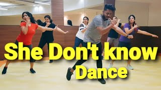 She Don&#39;t Know: Millind Gaba Song | New Hindi Song 2019 | zumba dance fitness choreography by amit