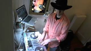 Techno & House Mix Set - Futurebound NYC mixes by DJ Peter Munch - 4.27.2012 (1/4)