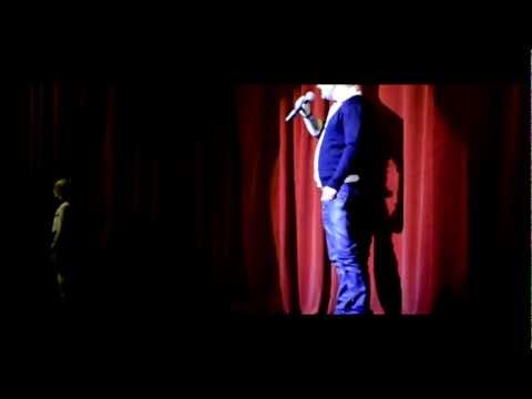 Marcee ft. Bánk & Dórika - Karácsony (Magyar Rákellenes Liga) - a Budapest Bábszínházban