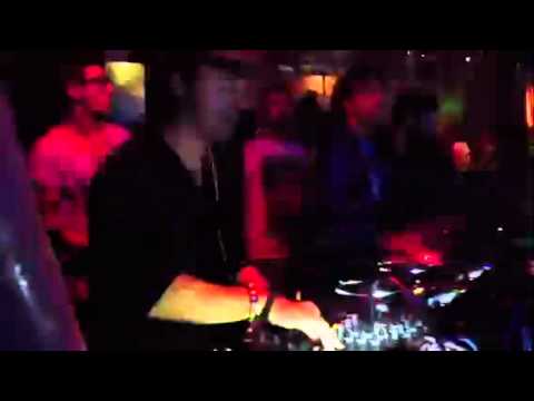 AXWELL from Swedish House Mafia - INTRO @ SETAI 27 04 2012