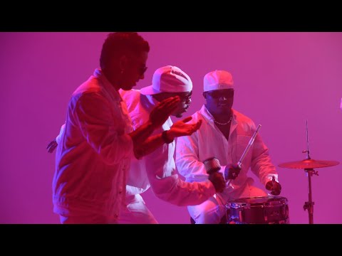 L Kimii, El Yordy DK, Dj Conds - Diferente (Visualizer)