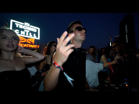 POVAR @Boatriders @technoandchill Boat party in Dubai