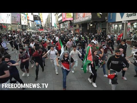 Fights Break Out Between Pro-Palestine and Pro-Israel Protesters Youtube 20 May 2021_#77