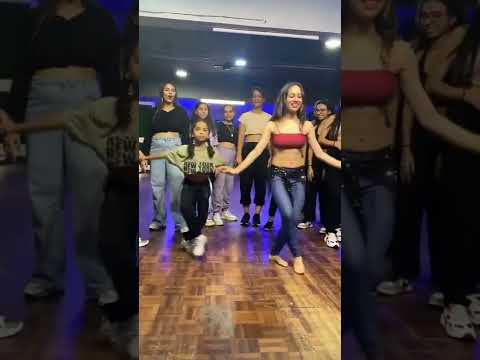 10 yrs old girl rocked my Bellydance choreography | Afgan Jalebi | Ojasvi Verma #shorts #bellydance