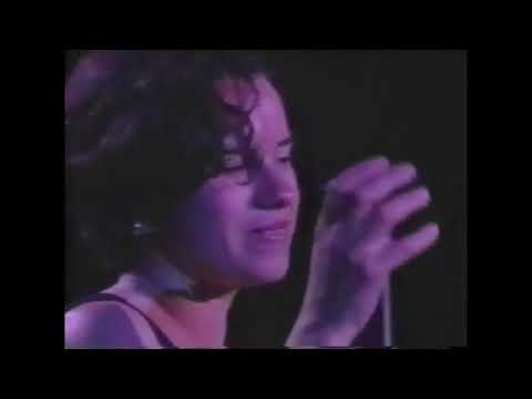 10,000 Maniacs - Lion's Share / Live in St. Louis - June 10, 1993