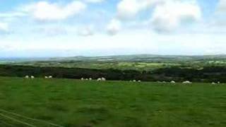 preview picture of video 'Welsh Countryside at Pentre Ifan'