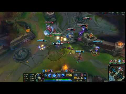 ThreshOnlyKK playing Nami Support, Ezreal ADC played by Hirotoshi