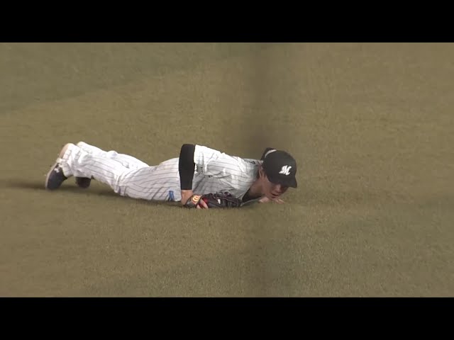 【9回表】ファインプレー!! マリーンズ・藤原恭大 ライトへの飛球をダイビングキャッチ!! 2025年4月22日 千葉ロッテマリーンズ 対 埼玉西武ライオンズ