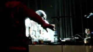 ICE T and DJ Evil E (birthday) Melkweg-AmsterDam 03-01-09 (11) Evil E on the wheels of steel