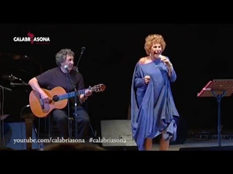 Ornella Vanoni - Eugenio Bennato - LA VOGLIA LA PAZZIA special version Kaulonia 2008 - Calabria Sona