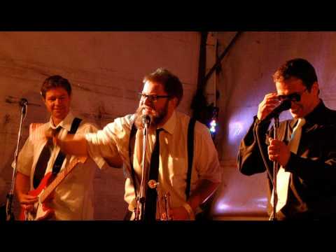 The Suspenzors - The Suspenzors - Intro