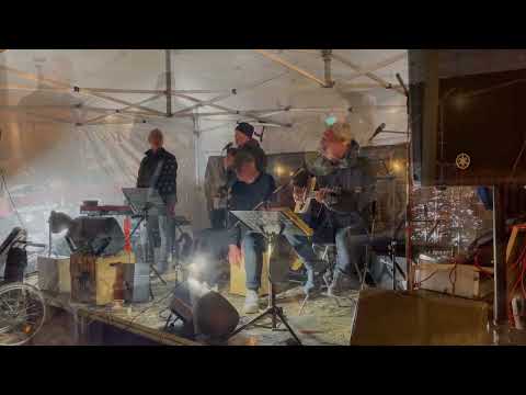 Virus D  All die Augenblicke 2022