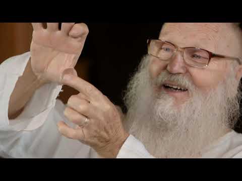 Broda w sieci DIY jak zagrać na słomce i piórku?