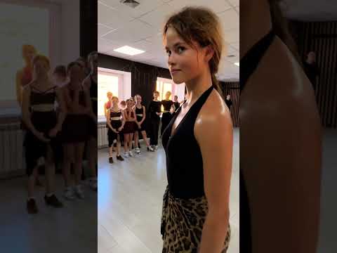 Sofia🔥😍 #newmusic #music #phonkmusic #phonk #automobile #dance #社交ダンサー #fashion #踊れオーケストラ #dancer