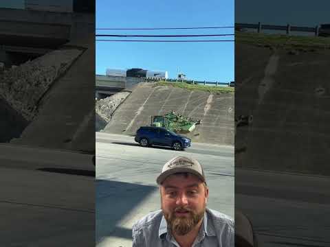 Why would he attempt this⁉️ #trucks #trucker #peterbilt #trending #viralvideo