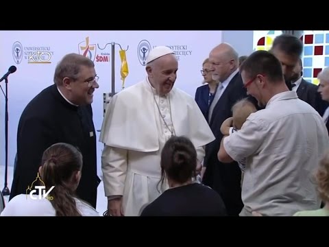 Le pape François visite l’Hôpital pédiatrique universitaire de Cracovie (Pologne)