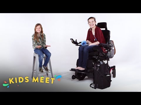 Kids Meet a Teen With Chronic Illness