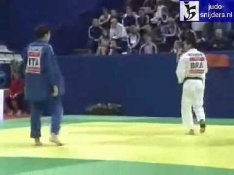 Judo 2009 Paris: Campese (ITA) - Minoru Miaque (BRA) [-55kg].