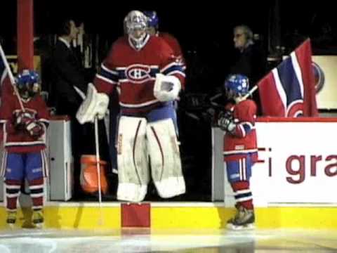 Timothy the Flag Bearer Nov 21, 2011 - Habs vs Bruins