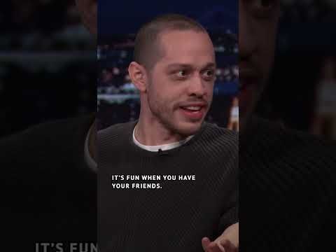 #PeteDavidson thinks hosting is hard now that he has his own podcast, The Pete Davidson Show 🤣