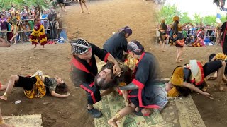 Download lagu Sampai guling-guling dan bergetar ‼️ jathilan rogo budoyo babak putri ndadi sampai sembuh mp3