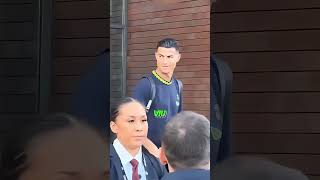 Ele emocionou a todos quando encontrou o Cristiano ronaldo!
