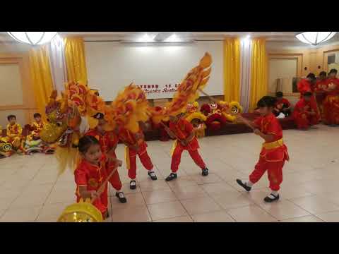 Dragon dancers - kids