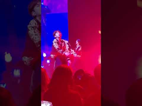 190806 MONSTA X WE ARE HERE TOUR IN CHICAGO- Trespass (short)