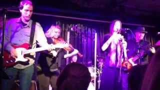 10,000 Maniacs - Do You Love an Apple (clip) - live 2015-04-04