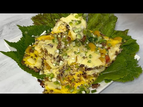 Exquisite recipe: Turkish egg with minced meat and fresh vegetables