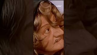 😳 Vivo con 7 hombres #elchapulíncolorado #shorts