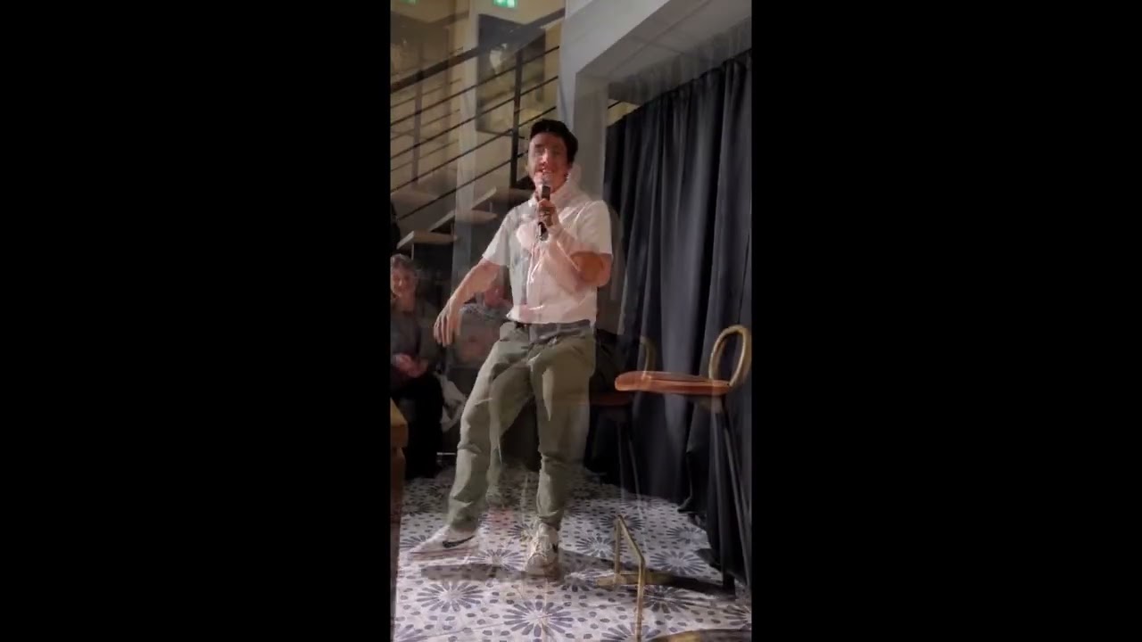 Marion Raconte sur scène — stand-up
