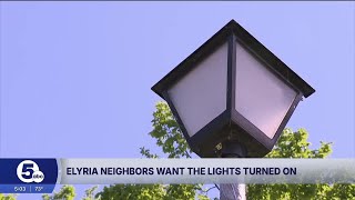 Lights out in Elyria: Neighbors raise concerns over dark, damaged streetlights