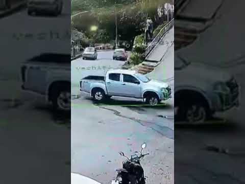 Momento del accidente del dia de ayer en el sector la “Y” #Zaruma #eloro #ecuador