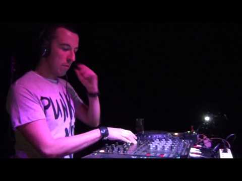 ANGEL ACE @ ENTRANCE 015 - SALA STARVING - MADRID (28-09-2013)