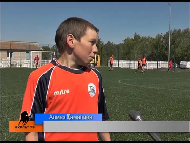 Хоккейчылар туп тибә