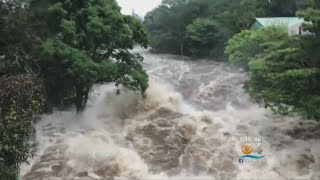 Hurricane Lane Lashing Parts Of Hawaii With Drenching Rains