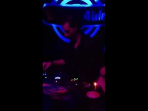Madwave live @ trance4life - MAD Lausanne (25.11.2011)