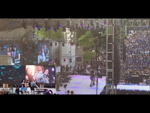 FANCAM BLACKPINK 블랙핑크   Boombayah 붐바야   Yonsei University AKARAKA Festival