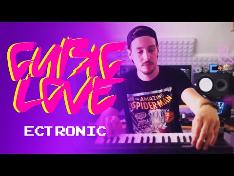 Ectronic plays "Cubic Love"
