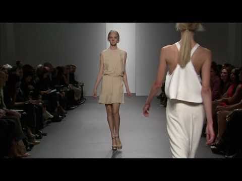 Calvin Klein Collection Women's Spring 2011 Runway Show