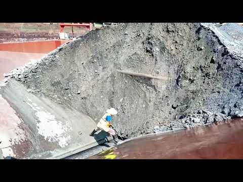 Barge unloading large iron ore and river sand - Smooth flow - My work on the barge