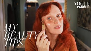 Karen Elson&#39;s Festive Copper Eye Look | My Beauty Tips | Vogue Paris