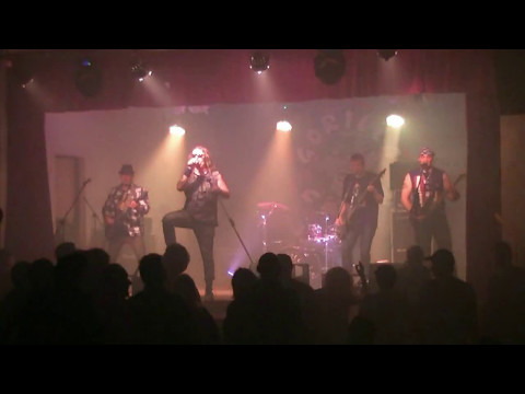 GORILLA CRASH - Světlonoš - Live 29.4.2017