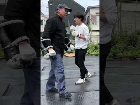 せんどー練習64日目のジャブ→右ミドル→左膝→4連打