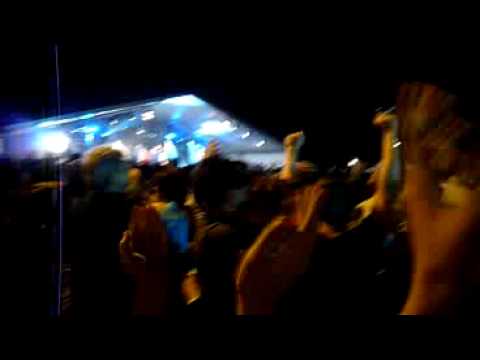 20091231 NYE@Glenelg - counting down and fireworks