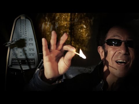 Videoclip de Il mio nome è Lucignolo (Studio Version 2015) — Edoardo Bennato