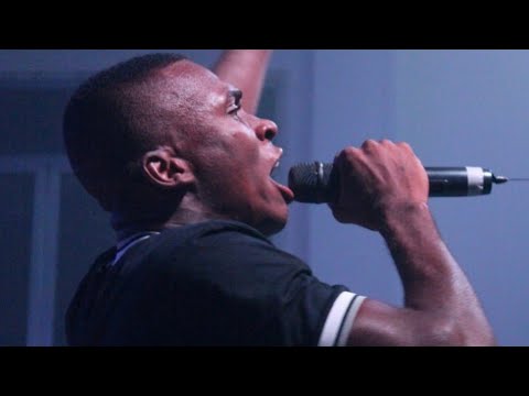 OLHA A FORMA DIFERENTE DE ADORAR DESTE JOVEM 😱 ELE É CHEIO DEMAIS 🔥 - Samuel Santos