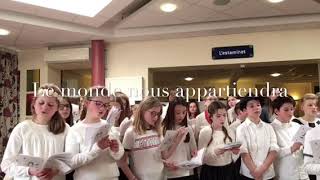 La prestation de la chorale du collège saint Jean-Baptiste à l’Ehpad de Vaulx-Vraucourt
