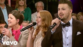 The Collingsworth Family - At Calvary (Live)